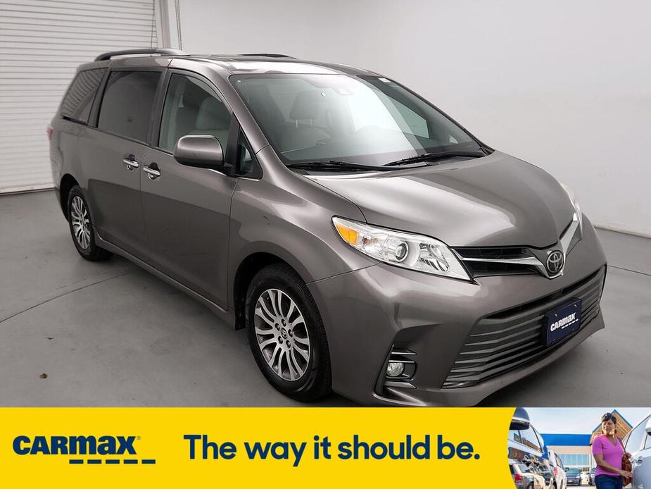 used 2020 Toyota Sienna car, priced at $30,998