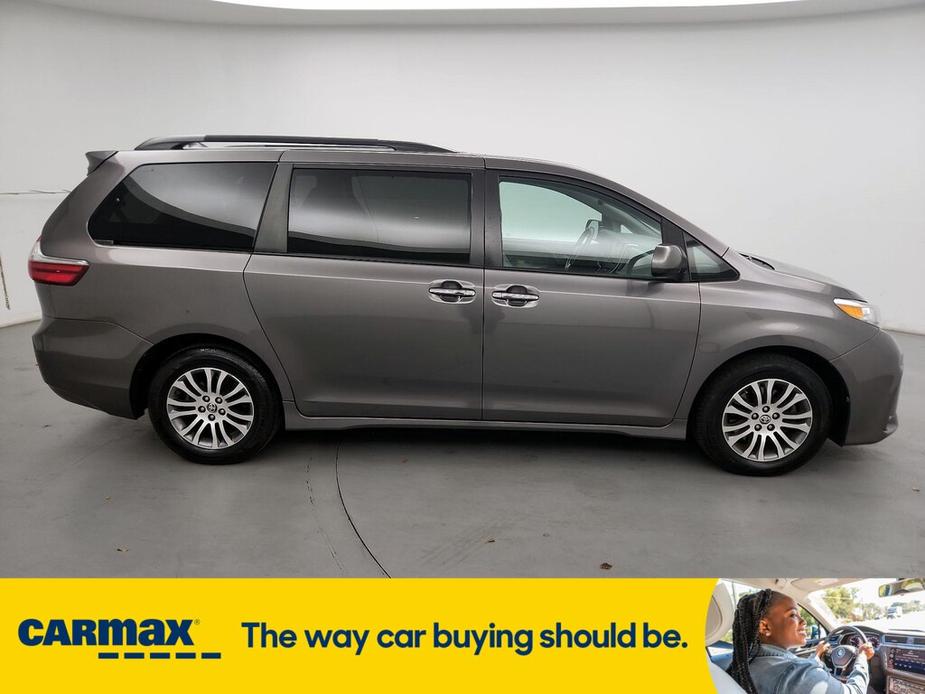 used 2020 Toyota Sienna car, priced at $30,998