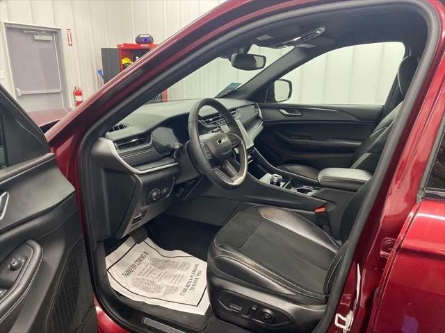 used 2024 Jeep Grand Cherokee car, priced at $36,755