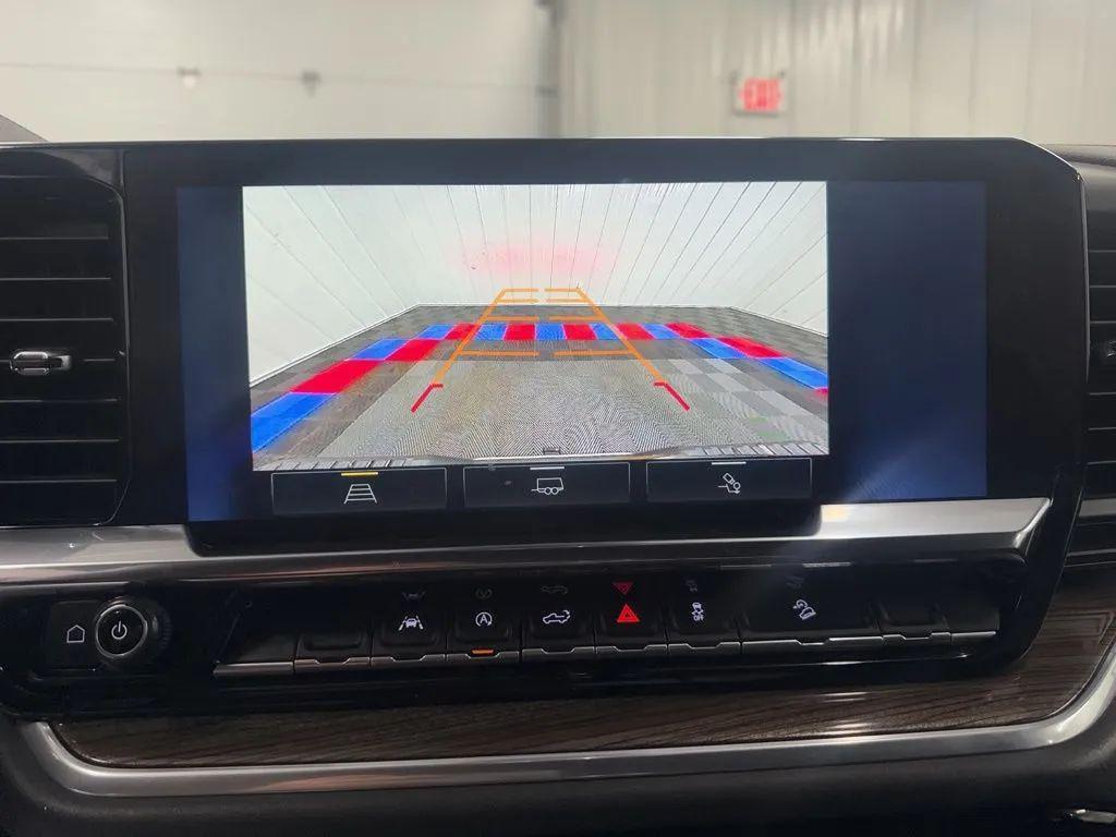 used 2022 Chevrolet Silverado 1500 car, priced at $38,391