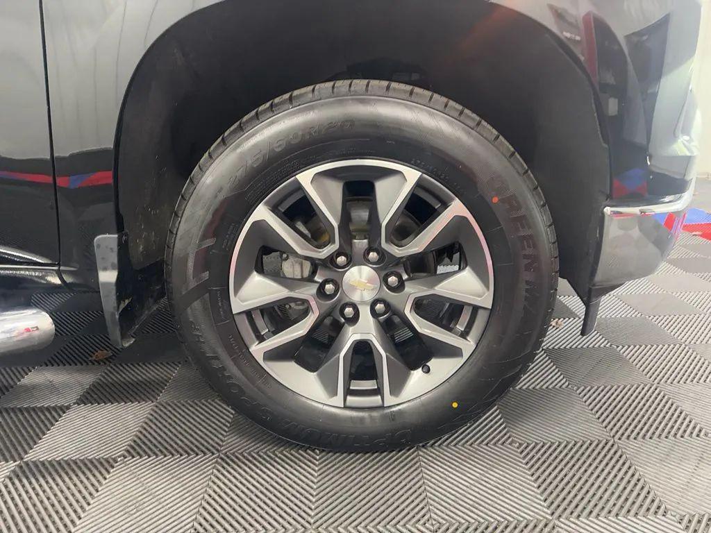 used 2022 Chevrolet Silverado 1500 car, priced at $38,391