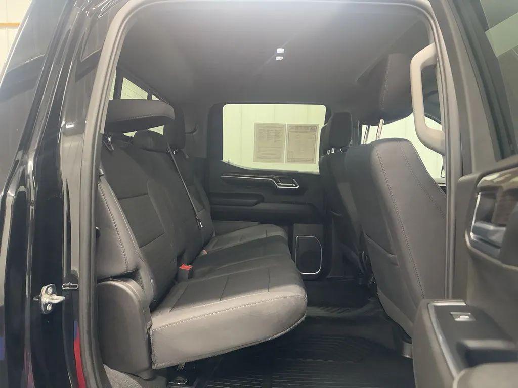 used 2022 Chevrolet Silverado 1500 car, priced at $38,391