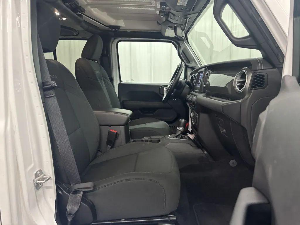 used 2021 Jeep Wrangler Unlimited car, priced at $35,888