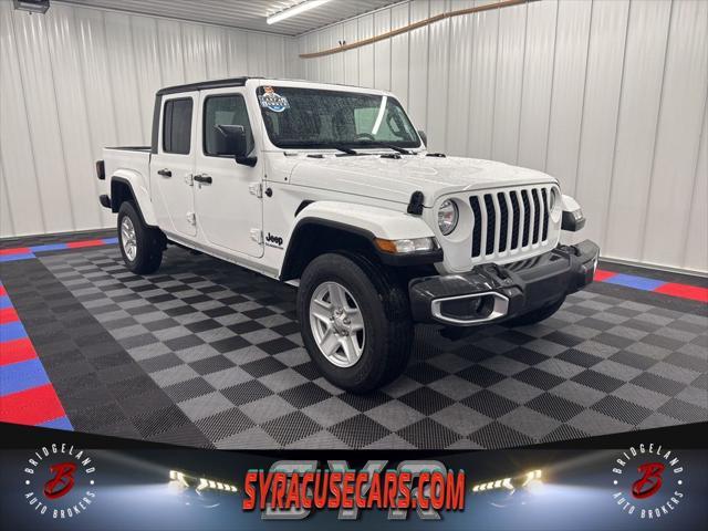 used 2022 Jeep Gladiator car, priced at $31,455