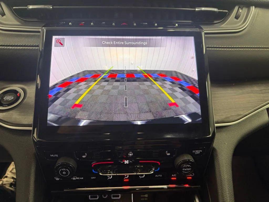 used 2024 Jeep Grand Cherokee car, priced at $28,995