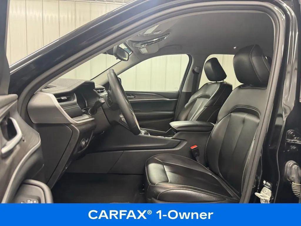 used 2024 Jeep Grand Cherokee car, priced at $28,995