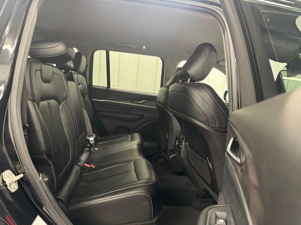 used 2024 Jeep Grand Cherokee car, priced at $28,995