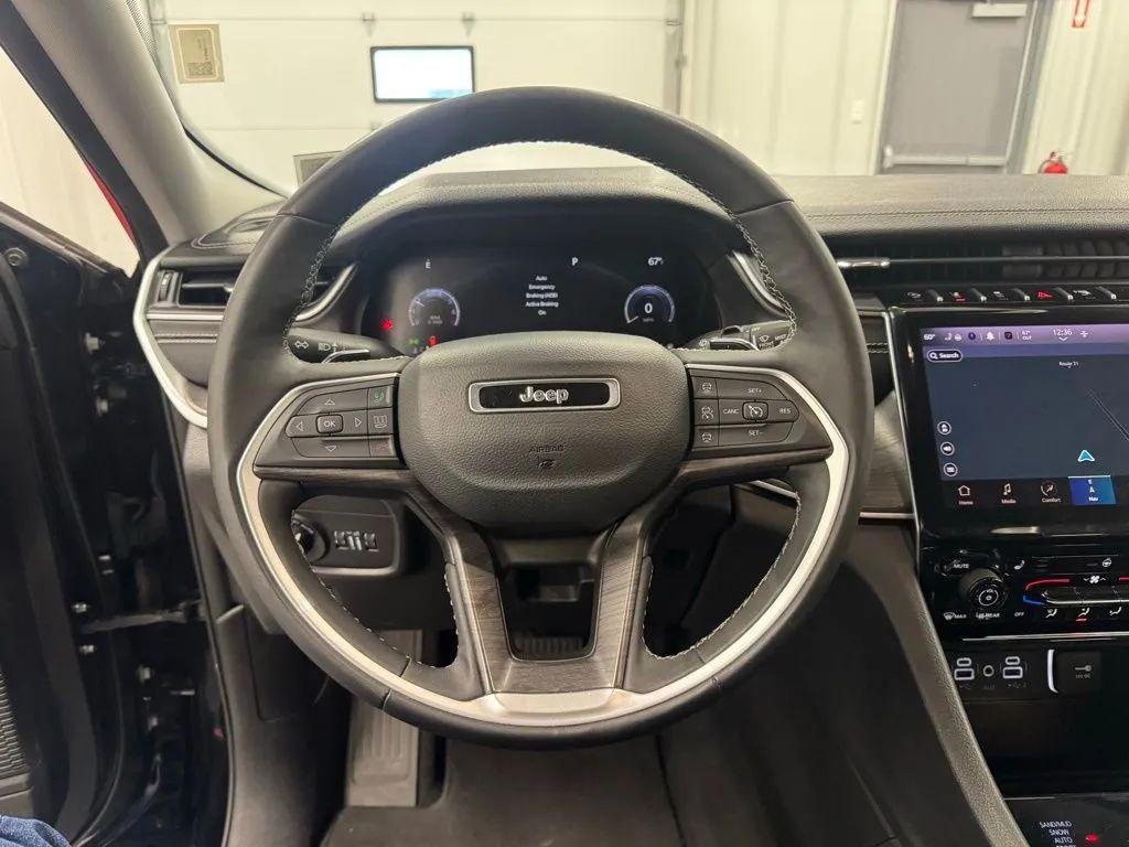 used 2024 Jeep Grand Cherokee car, priced at $28,995