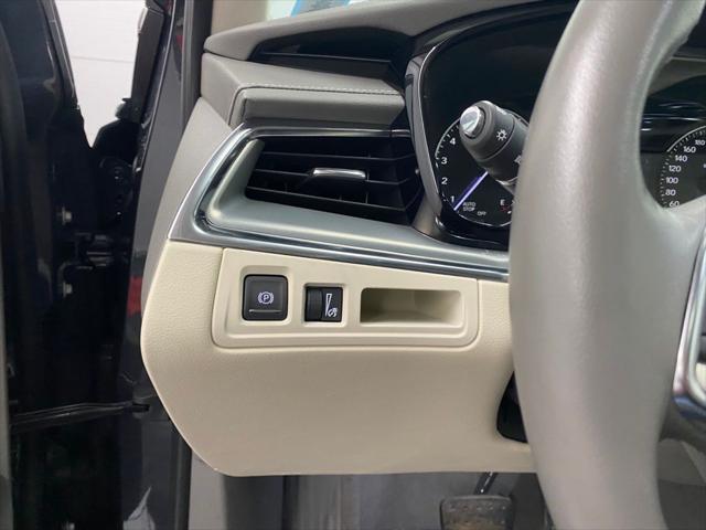 used 2023 Cadillac XT5 car, priced at $34,225