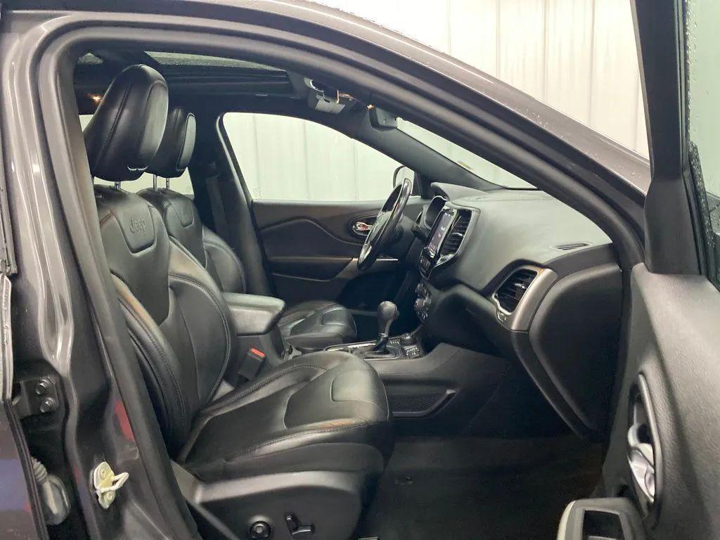 used 2021 Jeep Cherokee car, priced at $22,555