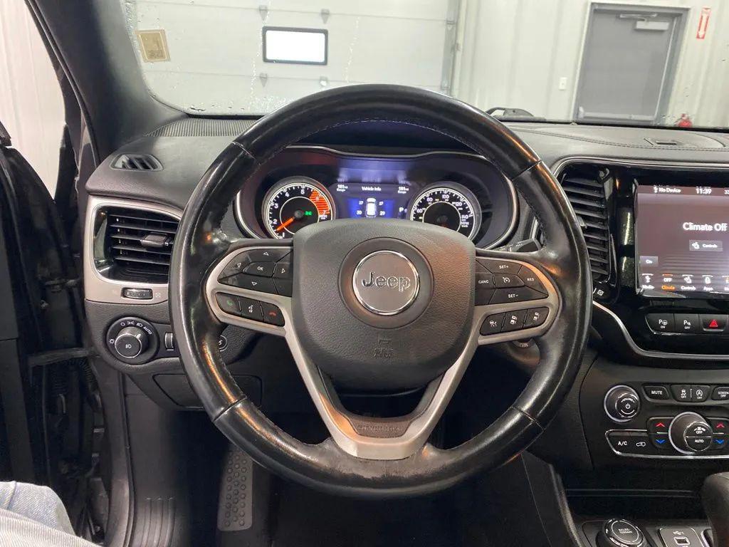 used 2021 Jeep Cherokee car, priced at $22,555