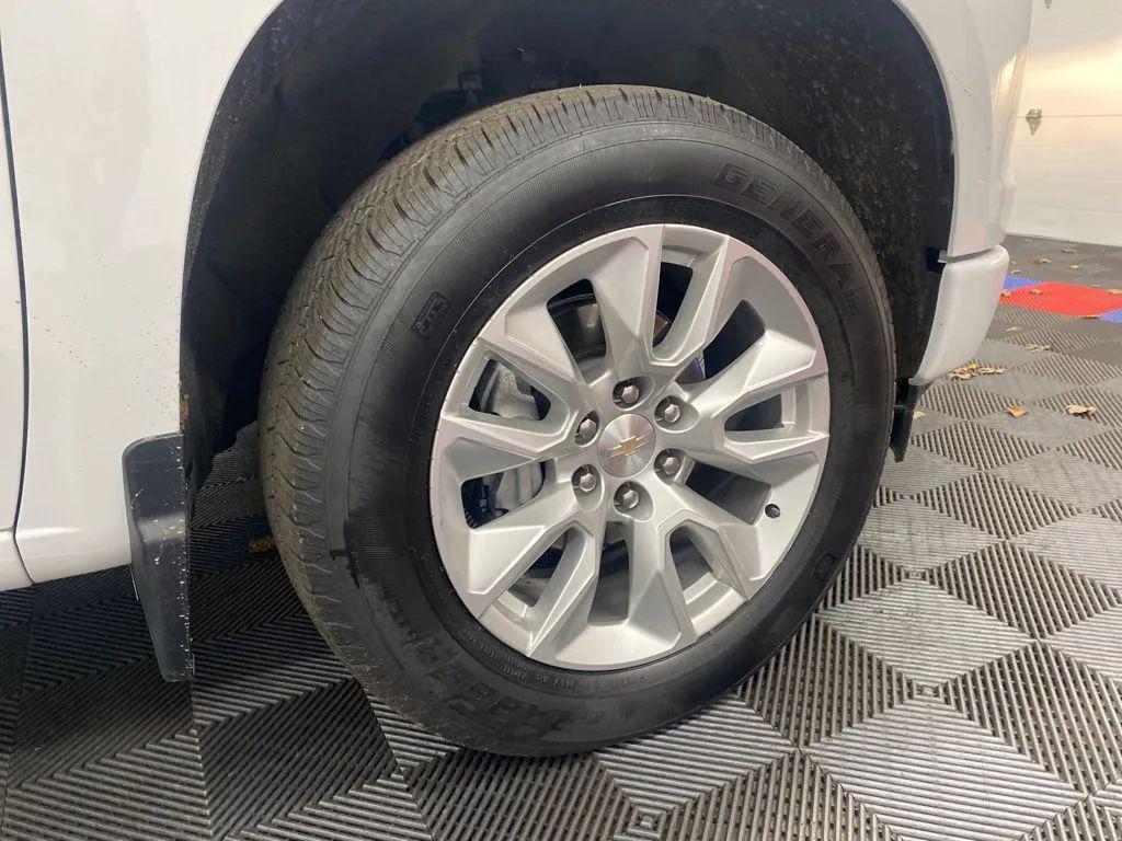 used 2022 Chevrolet Silverado 1500 car, priced at $31,999
