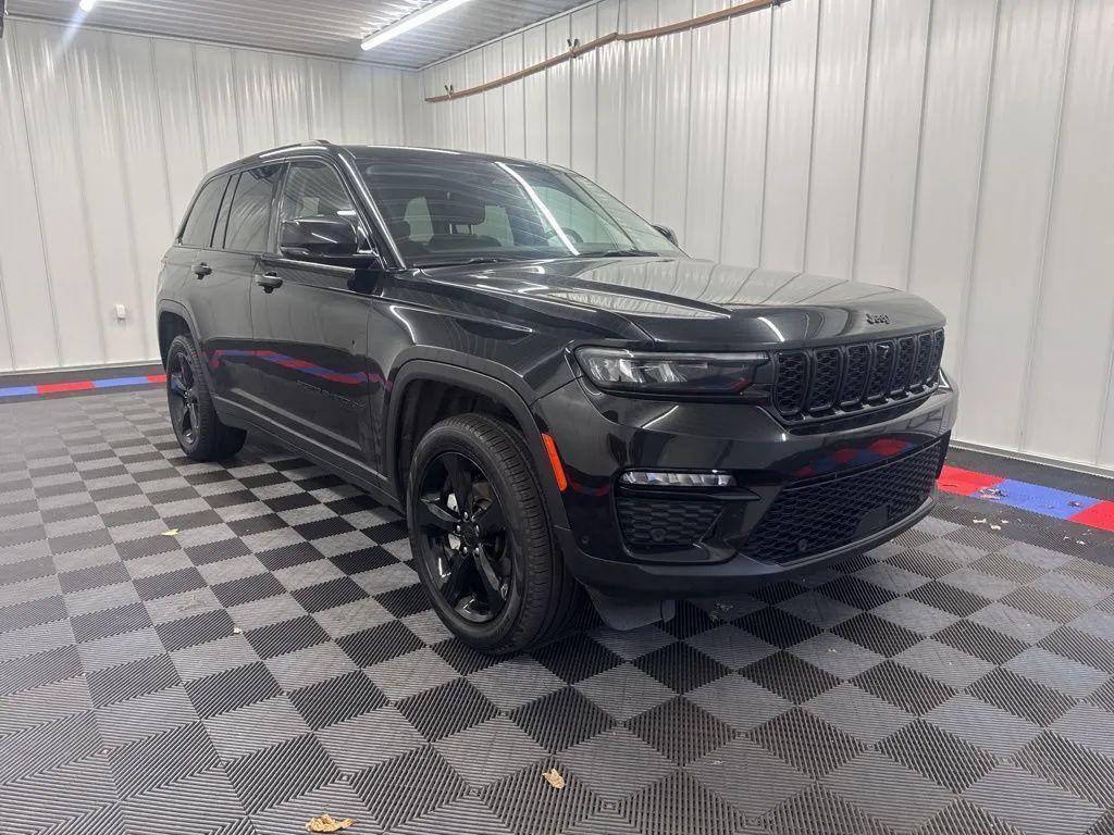 used 2023 Jeep Grand Cherokee car, priced at $30,777