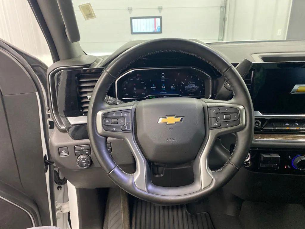 used 2025 Chevrolet Silverado 1500 car, priced at $44,777