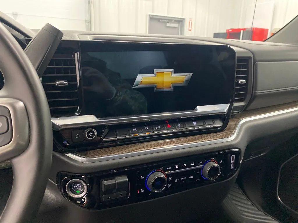 used 2025 Chevrolet Silverado 1500 car, priced at $44,777