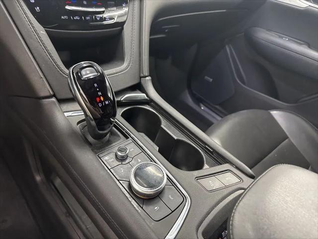 used 2023 Cadillac XT5 car, priced at $28,955
