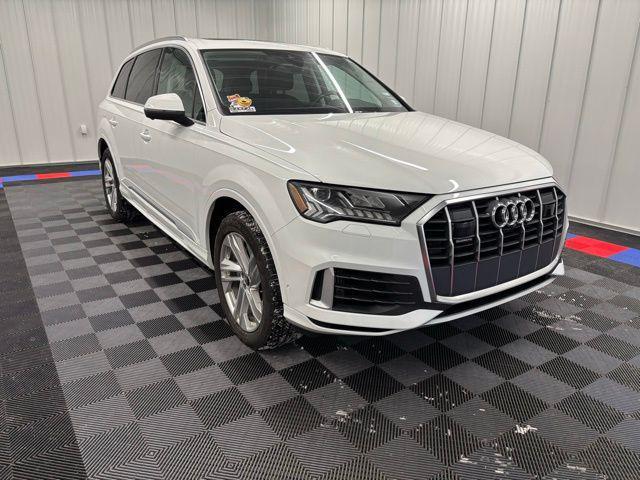 used 2024 Audi Q7 car, priced at $46,395