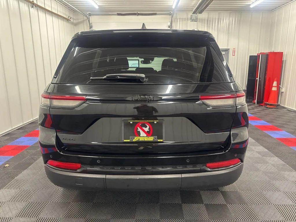 used 2023 Jeep Grand Cherokee car, priced at $29,358