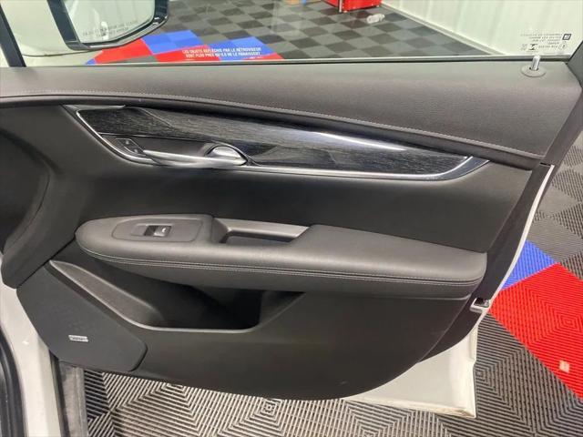 used 2021 Cadillac XT5 car, priced at $35,555
