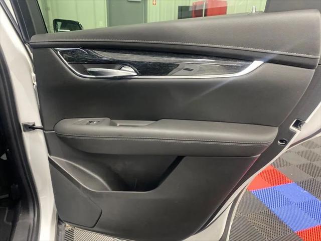 used 2021 Cadillac XT5 car, priced at $35,555