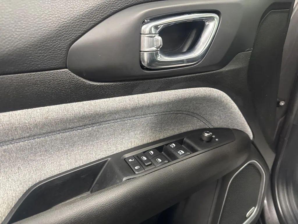 used 2022 Jeep Compass car, priced at $20,758