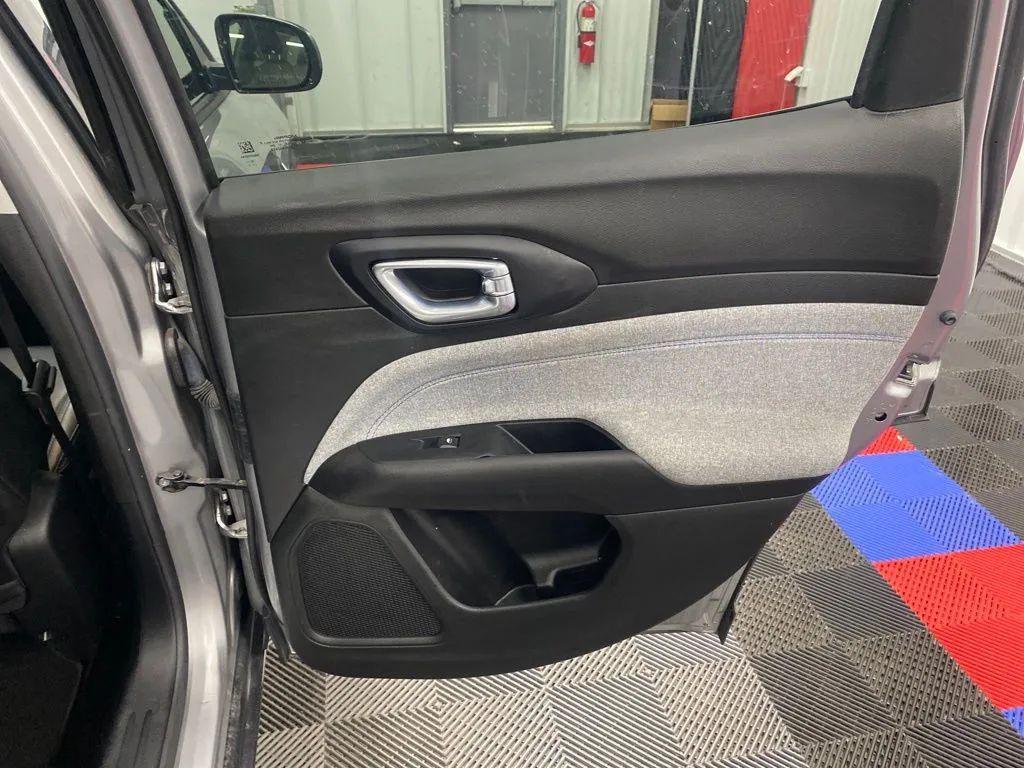 used 2022 Jeep Compass car, priced at $21,997