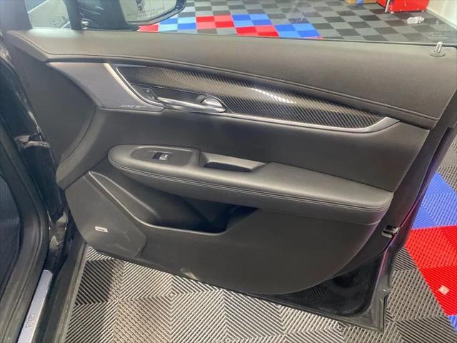 used 2020 Cadillac XT6 car, priced at $29,675