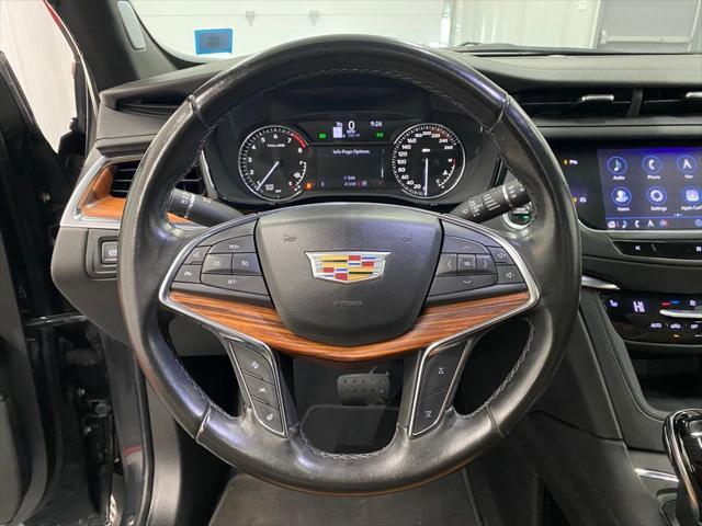 used 2020 Cadillac XT5 car, priced at $25,999