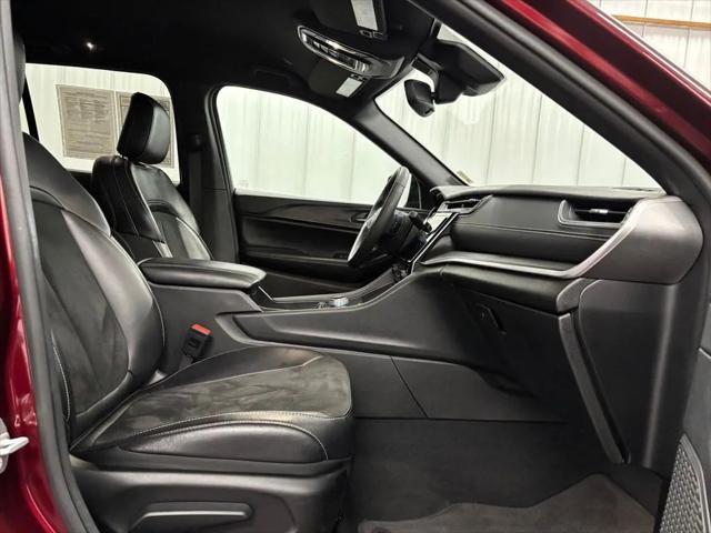 used 2024 Jeep Grand Cherokee car, priced at $36,555