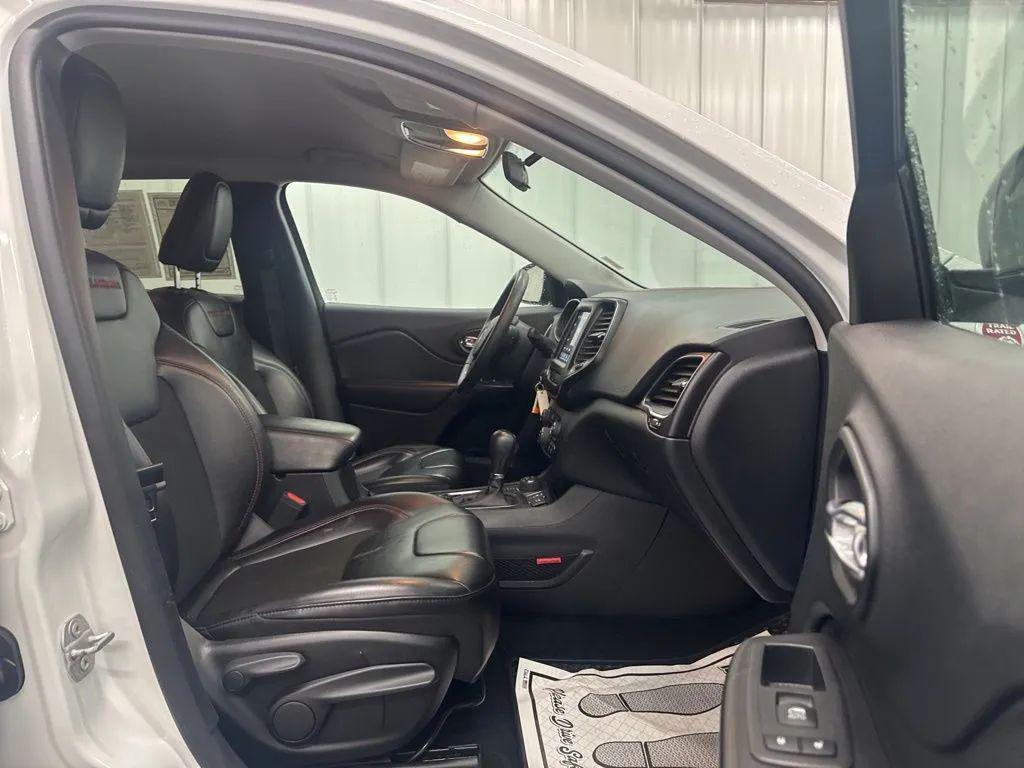 used 2020 Jeep Cherokee car, priced at $22,995