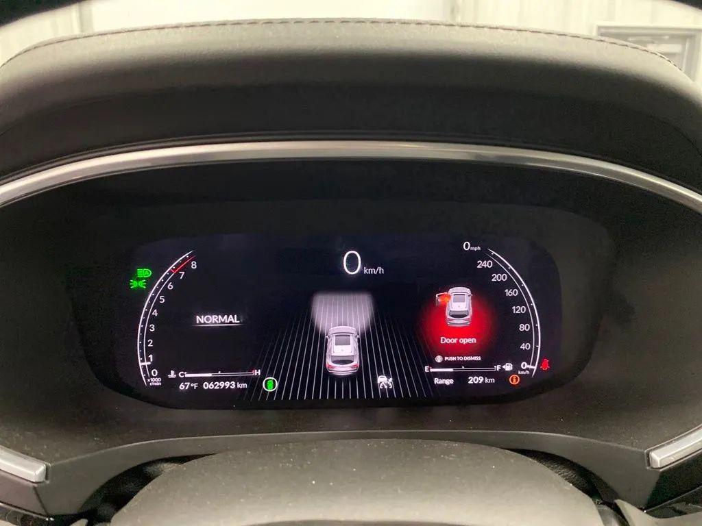 used 2023 Acura MDX car, priced at $43,988