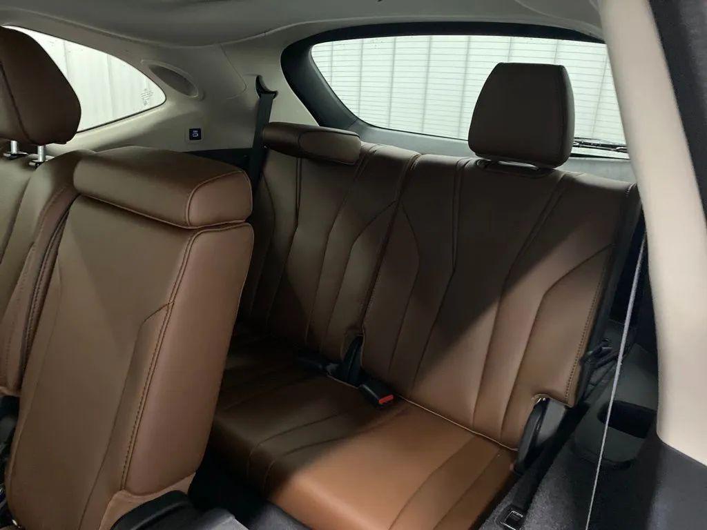 used 2023 Acura MDX car, priced at $43,988