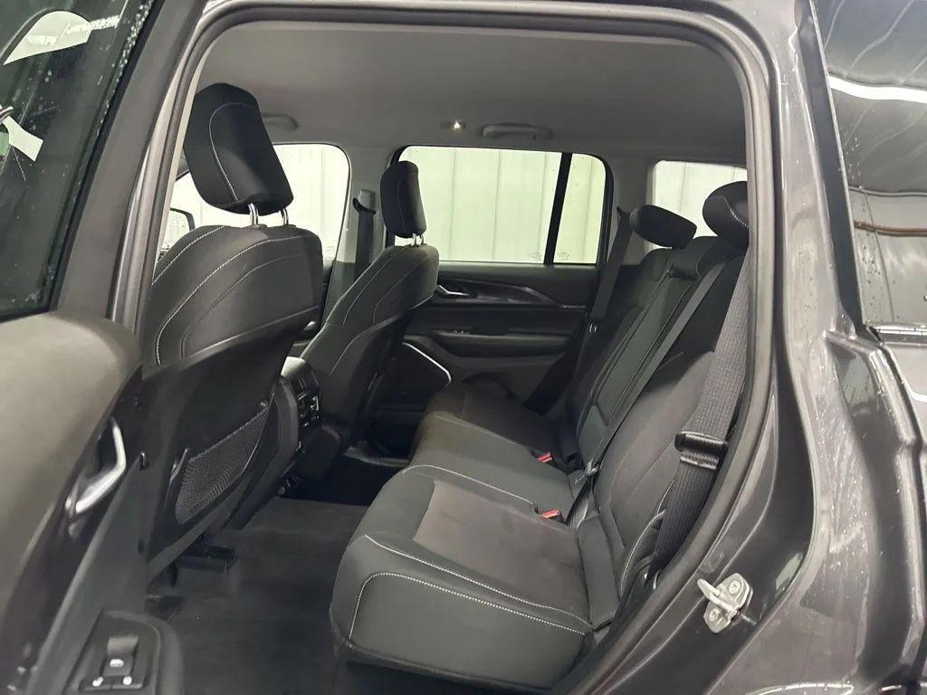 used 2022 Jeep Grand Cherokee car, priced at $26,555