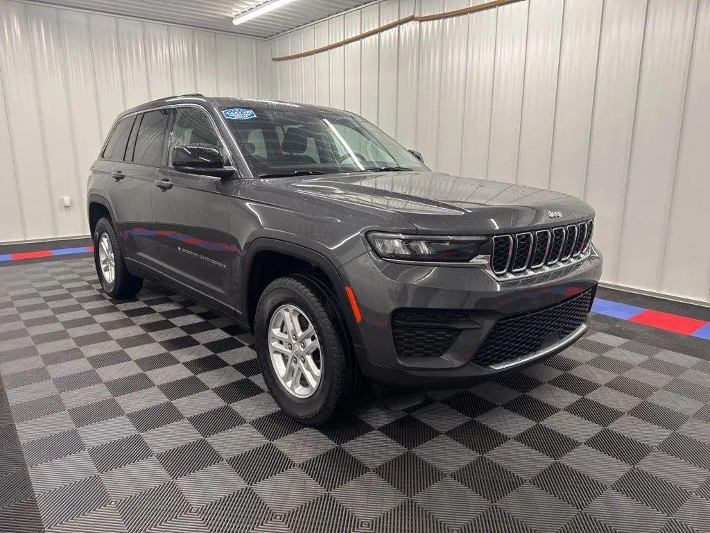 used 2022 Jeep Grand Cherokee car, priced at $26,555