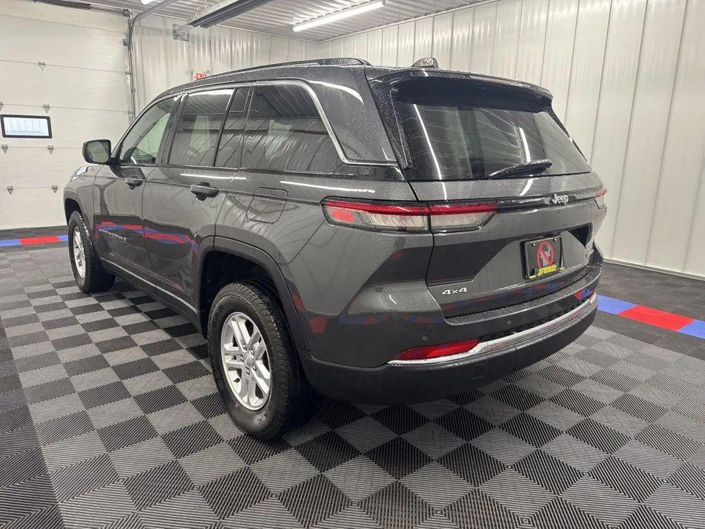used 2022 Jeep Grand Cherokee car, priced at $26,555