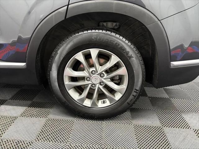 used 2020 Hyundai Santa Fe car, priced at $19,222