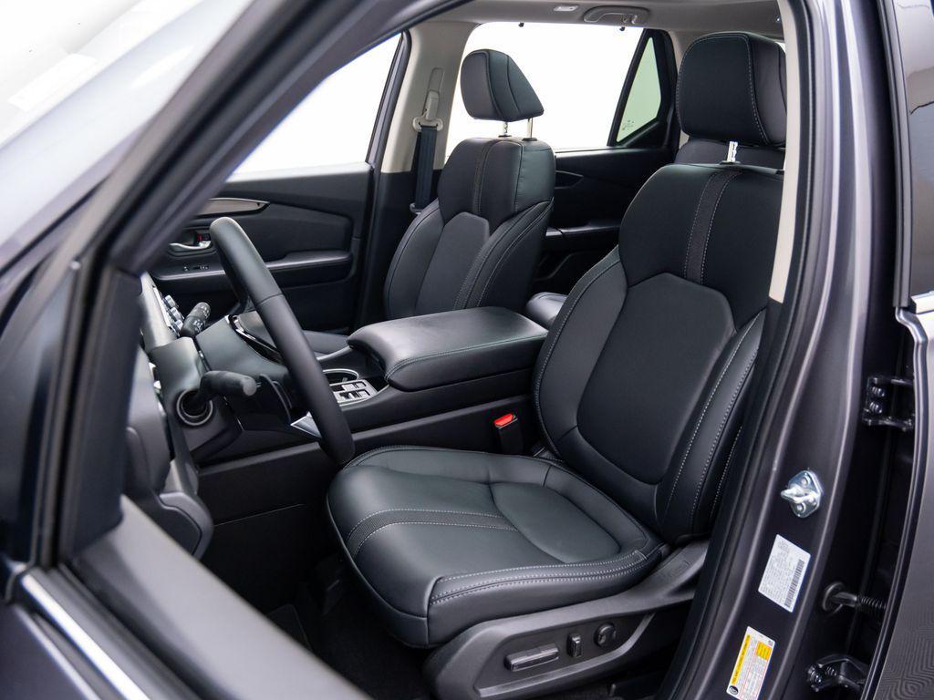 new 2025 Honda Pilot car, priced at $49,095
