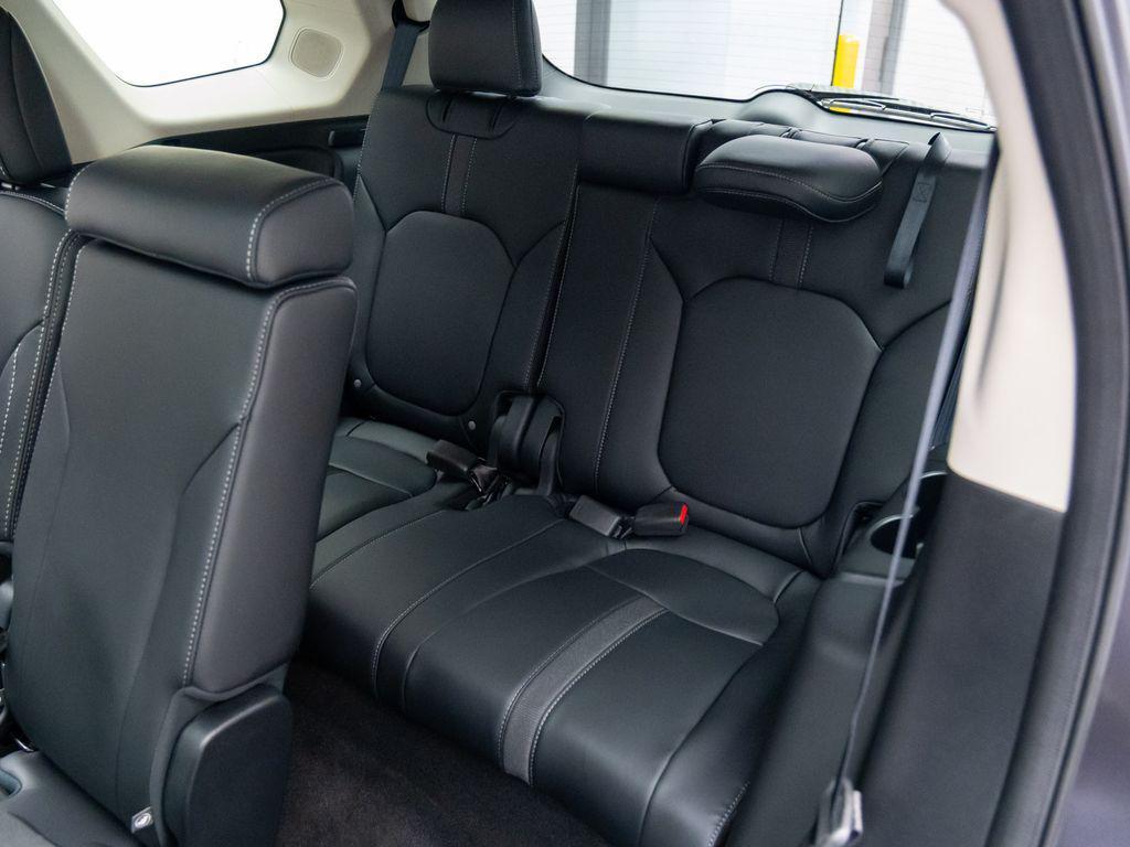 new 2025 Honda Pilot car, priced at $49,095