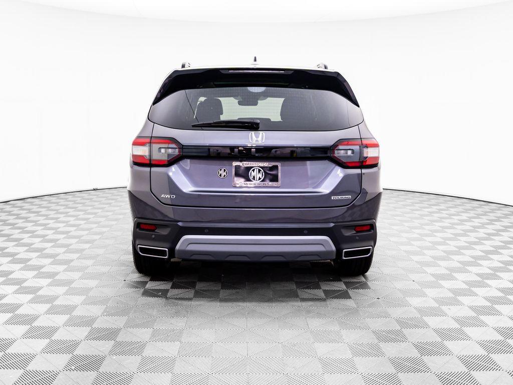new 2025 Honda Pilot car, priced at $49,095