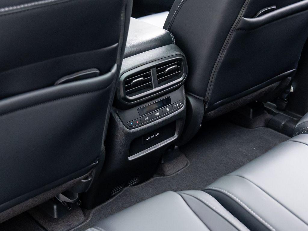 new 2025 Honda Pilot car, priced at $49,095