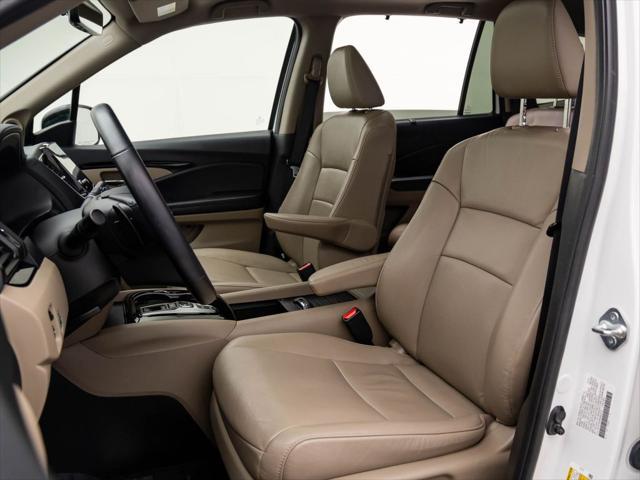 used 2022 Honda Pilot car, priced at $35,995