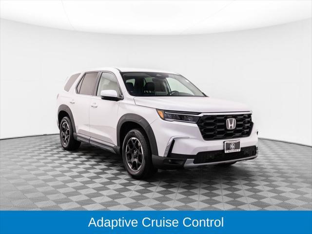 new 2025 Honda Pilot car, priced at $47,435