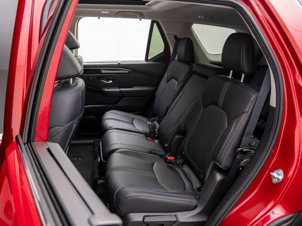 new 2025 Honda Pilot car, priced at $53,450