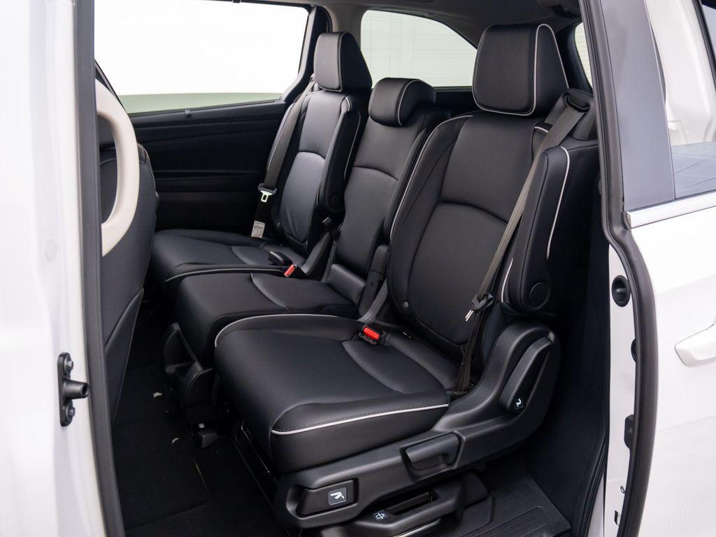 new 2026 Honda Odyssey car, priced at $49,445