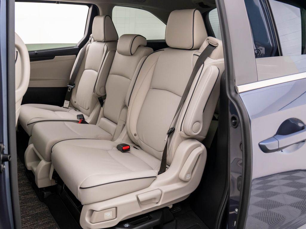 new 2026 Honda Odyssey car, priced at $48,990