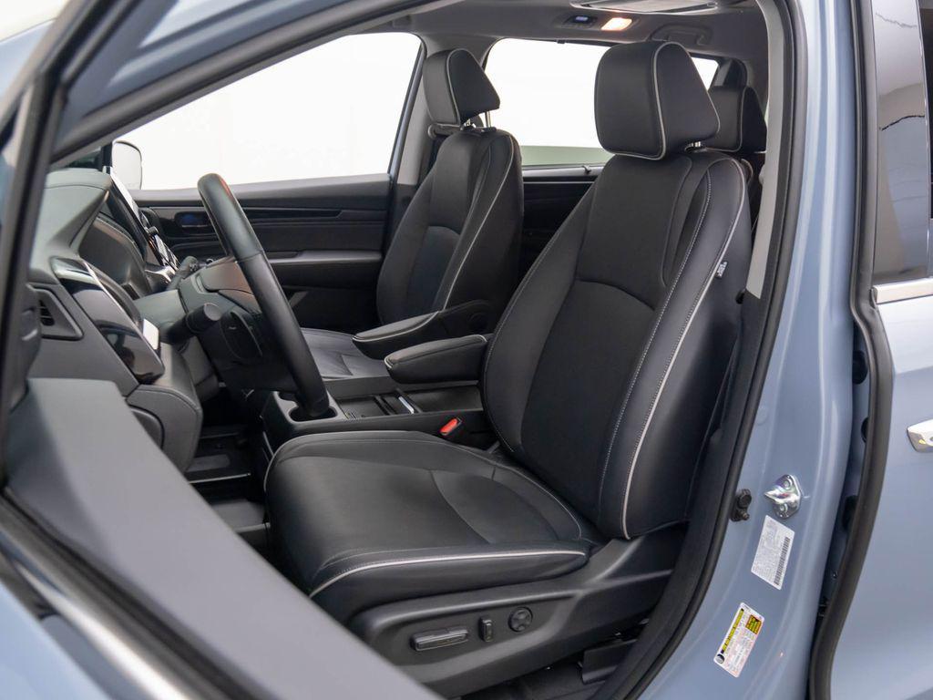 used 2024 Honda Odyssey car, priced at $45,395