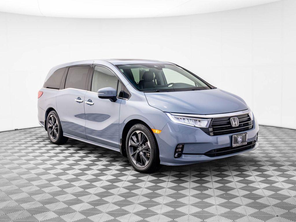 used 2024 Honda Odyssey car, priced at $45,395
