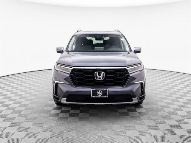 new 2025 Honda Pilot car, priced at $54,475