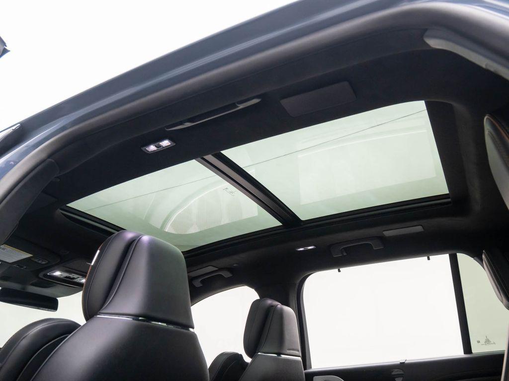 used 2025 Lincoln Aviator car, priced at $75,495