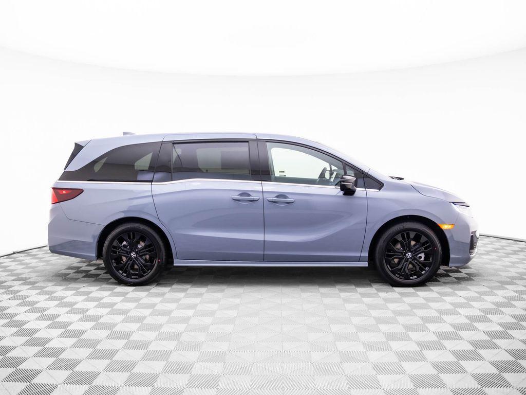 new 2026 Honda Odyssey car, priced at $45,845